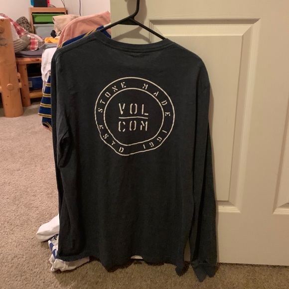 Men’s volcom long sleeve - Picture 3 of 3